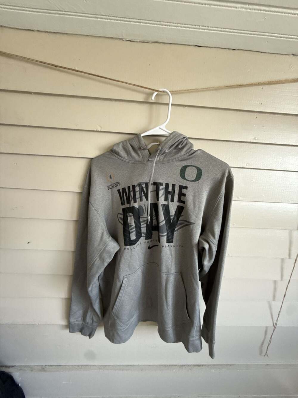 Nike Therma-Fit Oregon Ducks College Football Playoff Hoodie Gray Medium